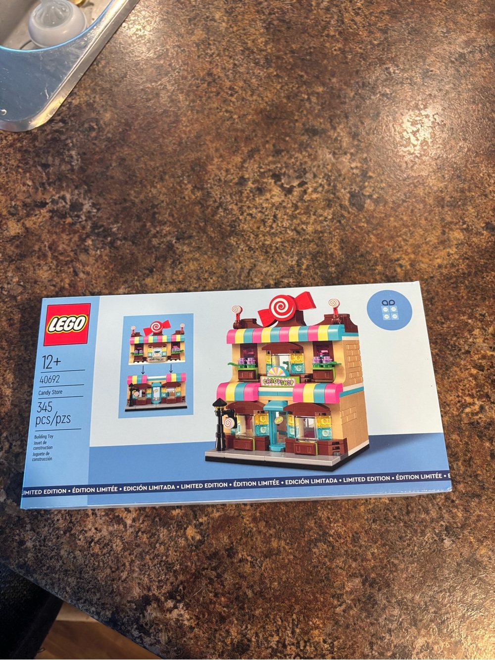 ☀️ LEGO ☀️ candy store - Picture 2 of 5